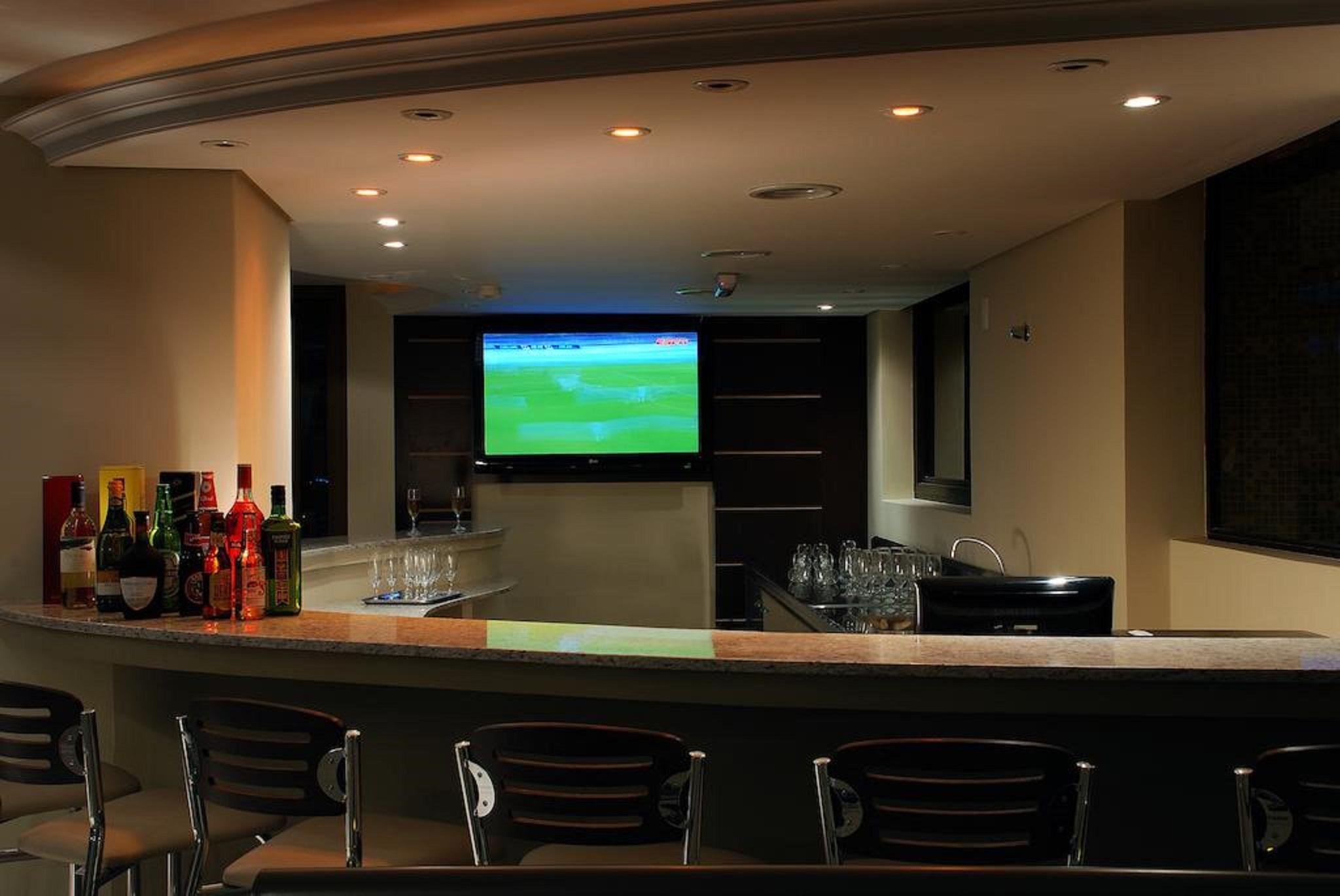 Master Curitiba Hotel - 1,6 Km Do Estadio Couto Pereira - Show Exterior photo